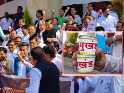 'Foxcon to Gujarat, Popcorn to Maharashtra'; Opponents are aggressive with boxes of Srikhand in nagpur assembly session | 'गुजरातला फॉक्सकॉन, महाराष्ट्राला पॉपकॉर्न'; श्रीखंडाचे डबे घेऊन विरोधक आक्रमक