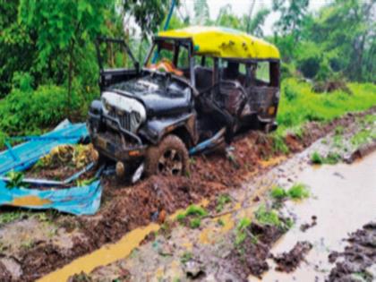 As there was no rickshaw, six were killed in an accident while traveling by jeep | रिक्षा नसल्याने जीपने जाताना अपघातात सहा ठार