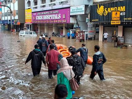 Nagpur became a river of roads in four hours; 14 animals were killed | नागपुरात चार तासांत रस्त्यांची झाली नदी; १४ जनावरे दगावली