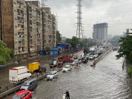 Thane recorded the highest rainfall of the year in one day, 95.49 mm in 9 hours | ठाण्यात एका दिवसात वर्षभरातील सर्वाधिक पाऊस , ९ तासात ९५.४९ मीमी