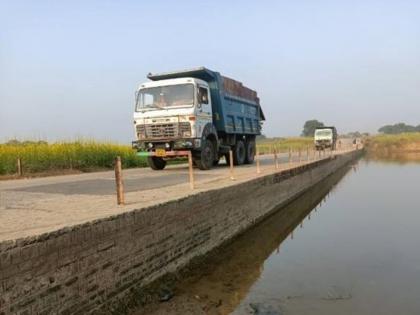 Accidental death of policeman, case registered against road contractor in buldhana | पोलिसाचा अपघाती मृत्यू, रस्ता ठेकेदारावर सदोष मनुष्यवधाचा गुन्हा दाखल