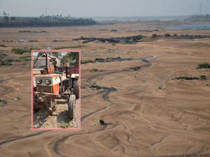 Theft of sand from the riverbed, the police seized the tractor itself kopargaon | नदी पात्रातून वाळूची चोरी; गुन्हा दाखल, पोलिसांनी ट्रॅक्टरच केला जप्त