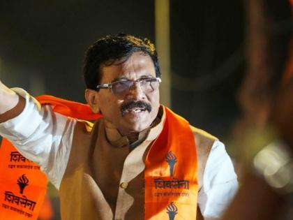 Take us to the floor, many phone calls for returns, but...; Sanjay Raut also claims this and also uddhav Thackeray | "आम्हाला पदरात घ्या, परतीसाठी अनेकांचे फोन, पण..."; संजय राऊतांचा असाही दावा