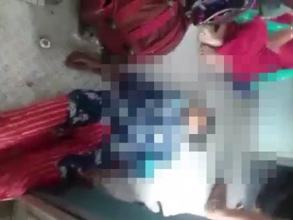 The body of a young woman was found in the toilet of the express, pulled out by stopping the car | एक्स्प्रेसच्या शौचालयात तरुणीचा मृतदेह, गाडीला थांबा देऊन काढले बाहेर