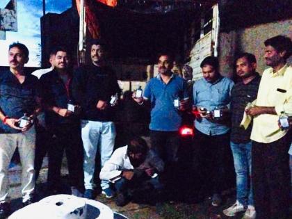 Behind Cinestyle, the production team grabbed the liquor | सिनेस्टाईल पाठलात करत उत्पादनक पथकाने पकडला दारूसाठा