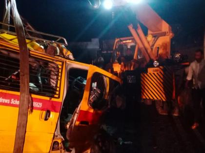 Accident: Four wheeler car and truck accident on Pune-Ahmadnagar highway, 5 people died on the spot | Accident: पुणे-अहमदनगर महामार्गावर भीषण अपघात, ट्रकच्या धडकेत 5 जण जागीच ठार