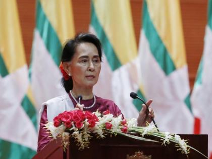 Nobel laureate Aung San Suu Kyi sentenced to 5 years in prison by military court of myanmar | नोबेल पारितोषिक विजेत्या 'आंग सान सू कीं'ना 5 वर्षांचा तुरुंगावास