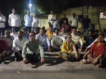 Shital Mhatre Case; Protest of Thackeray group at Kolsevadi police station, | शितल म्हात्रे प्रकरण; ठाकरे गटाचे कोळसेवाडी पोलिस ठाण्यात ठिय्या आंदोलन