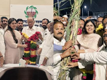 Historic decisions on sugarcane workers; Pankaj's meeting with Sharad Pawar was successful | ऊसतोड कामगारांबाबत ऐतिहासिक निर्णय; शरद पवारांसोबत पंकजांची बैठक यशस्वी