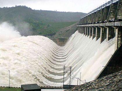 Crisis is averted, dams are filling; Discharge from many dams | संकट टळतंय, धरणं भरताहेत; अनेक धरणांतून विसर्ग