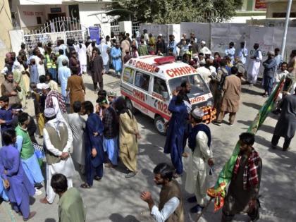 56 killed, 62 injured in suicide attacks in Pakistan | ईद दिवशीच पाकिस्तानमध्ये आत्मघाती हल्ल्यांत ५६ ठार, ६२ जखमी