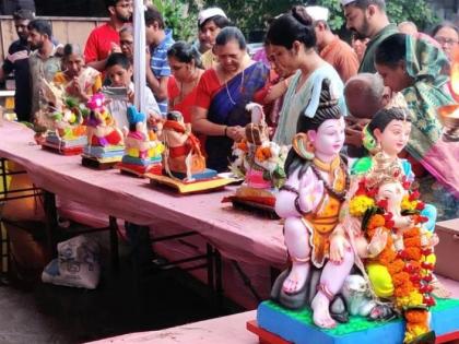 18 metric tonnes of Nirmalya collected during the half-day Ganapati immersion | दिड दिवसांच्या गणपती बाप्पांचे विसर्जन; १८ मेट्रीक टन निर्माल्य संकलित