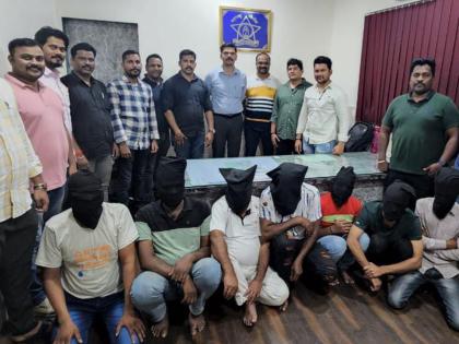 A gang of seven who robbed the national highway in mumbai | राष्ट्रीय महामार्गावर दरोडा टाकणाऱ्या सात जणांच्या टोळीला