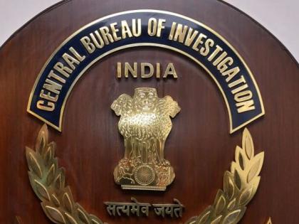 Sales officer of Indian Oil Corporation Limited caught by CBI | इंडियन ऑइल कॉर्पोरेशन लिमिटेडचे विक्री अधिकारी सीबीआयच्या जाळ्यात