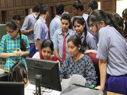 CBSE 10th Class Result 2019 Declared Overall pass percentage rises to 91 1 from 86 07 last year | सीबीएसई बोर्डाचा दहावीचा निकाल जाहीर; तब्बल 13 विद्यार्थ्यांना 99.80 टक्के