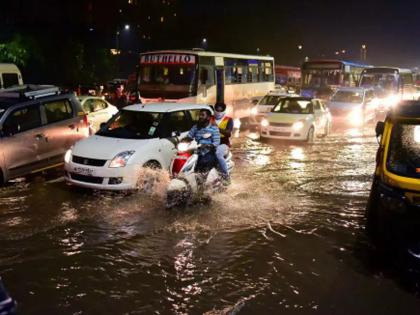 Hail and heavy rain in Pune | पुण्यात गारपीट अन् जोरदार पाऊस