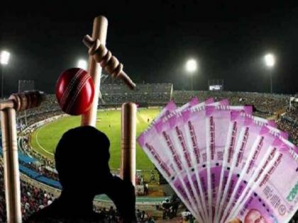 Online betting on IPL at amravati, Four speculators arrested | आयपीएलवर ऑनलाईन सट्टा; चार सट्टेबाज अटकेत