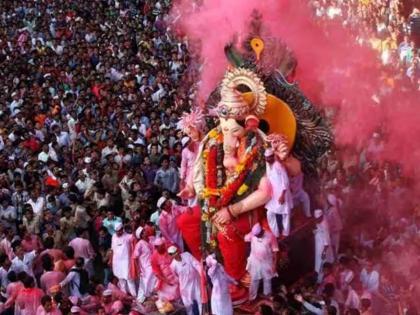 Change in road traffic on the occasion of Anant Chaturdashi in Mumbai ban on heavy vehicles | मुंबईत अनंत चतुर्दशी निमित्त रस्ते वाहतुकीत बदल, अवजड वाहनाना बंदी!