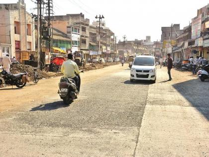 Defective cement roads; VNIT investigation not started yet | निकृष्ट सिमेंट रस्ते; ‘व्हीएनआयटी’मार्फत तपासणीचा मुहूर्त सापडेना