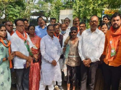 BJP's chandrashekhar bawankule and anil bonde taken in to custody for agitation in front of the CM's residence | मुख्यमंत्र्यांच्या निवासस्थानासमोर भाजपचे 'काळी दिवाळी' आंदोलन; आंदोलकांना पोलिसांनी घेतले ताब्यात