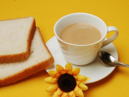 disadvantages of eating bread with tea know more | चहासोबत ब्रेड खाण्याचे धोके समजून घ्याच अन्यथा, दुष्परिणामांना आयते आमंत्रण द्याल