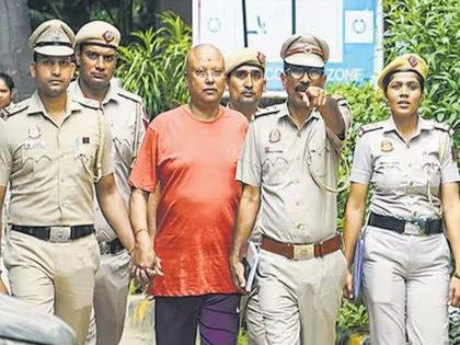 Baby sweetie, You will not sleep with me Such dirty chats with a student, chaitanyanananda disgusting chat comes to light | "बेबी, स्वीटी, तू माझ्यासोबत...!" विद्यार्थीनीसोबत एवढ्या घाणेरड्या गप्पा, समोर आलं चैतन्यानंदचं घृणास्पद चॅट