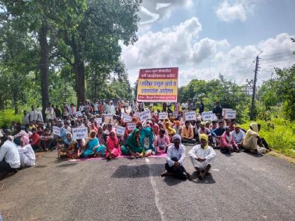 After promising to complete electricity sub-centre in six months seven-hour chakka jam protest is called off | सहा महिन्यात समस्या सोडविण्याच्या ग्वाहीनंतर सात तासांचा चक्काजाम मागे