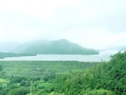 Chandoli dam 100 percent full, 4500 cusecs of water is being released from the dam into the Warna river | चांदोली धरण शंभर टक्के भरले, ४५०० क्युसेक विसर्ग सुरू; तिस-या दिवशीही अतिवृष्टी