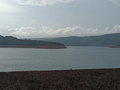 Chandoli dam filled to 53 percent, Kokarud Rethar bandhara under water | Sangli: चांदोली धरण निम्मे भरले, कोकरुड-रेठरे बंधारा पाण्याखाली Chandoli dam filled to 53 percent, Kokarud Rethar bandhara under water | Sangli: चांदोली धरण निम्मे भरले, कोकरुड-रेठरे बंधारा पाण्याखाली