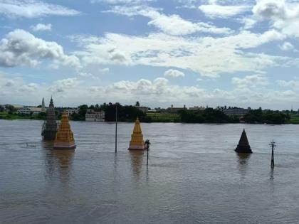 Panchganga, Chandrabhaga floods, 63 thousand cusecs of water discharged into Bhima river; Rains bring relief to Vidarbha | पंचगंगा, चंद्रभागेला पूर, भीमा नदीत ६३ हजार क्युसेकचा विसर्ग सुरू; विदर्भाला पावसाचा दिलासा Panchganga, Chandrabhaga floods, 63 thousand cusecs of water discharged into Bhima river; Rains bring relief to Vidarbha | पंचगंगा, चंद्रभागेला पूर, भीमा नदीत ६३ हजार क्युसेकचा विसर्ग सुरू; विदर्भाला पावसाचा दिलासा