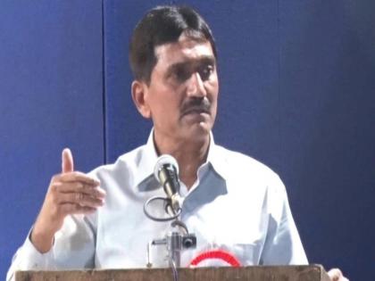 social mind change strength in government service : chandrakant dalvi | समाजमन बदलण्याची ताकद सनदी सेवेत : चंद्रकांत दळवी 