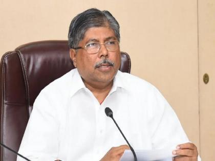 Chandrakant Patil said Spend the sanctioned funds in time keeping in mind the elections | निवडणुका लक्षात घेऊन मंजूर निधी वेळेत खर्च करा : चंद्रकांत पाटील