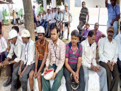 Chandrapur: Due to the closure of the production of Lalpeeth coal mines, the workers are angry at the Center; There are no written instructions | चंद्रपूर : लालपेठ कोळसा खाणीचे उत्पादन बंद, कामगारांमध्ये केंद्र शासनाविरुद्ध रोष; कोणतीही लेखी सूचना नसल्याचा आरोप