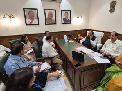 mla ailani submits letter to revenue minister for charter in ulhasnagar chandrashekhar bawankule assures | उल्हासनगरात सनदेसाठी आमदार आयलानीचे महसूल मंत्र्यांना साकडे, मंत्र्यांचे आश्वासन mla ailani submits letter to revenue minister for charter in ulhasnagar chandrashekhar bawankule assures | उल्हासनगरात सनदेसाठी आमदार आयलानीचे महसूल मंत्र्यांना साकडे, मंत्र्यांचे आश्वासन