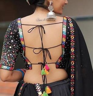 साधी चनिया चोलीही दिसेल बहू सरस! ब्लाऊजच्या मागच्या गळ्याच्या पाहा सुंदर डिझाइन्स...