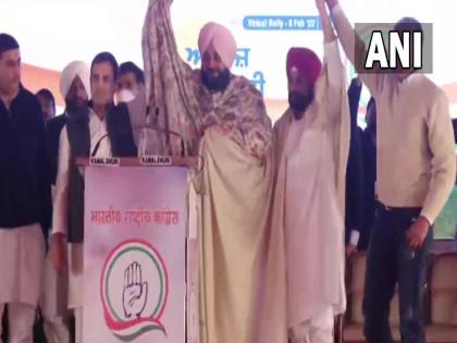 Punjab Assembly Election: Charanjit Singh Channi will be the Congress' chief ministerial candidate for the upcoming Punjab Assembly elections, Announcement by Rahul Gandhi | Punjab Assembly Election: मोठी बातमी! चरणजीत सिंग चन्नी मुख्यमंत्रिपदाचे उमेदवार, राहुल गांधी यांनी केली घोषणा