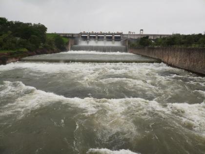 Chaskaman Dam 'Overflow' in Khed taluka | खेड तालुक्यातील चासकमान धरण ‘ओव्हरफ्लो ’