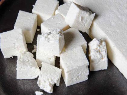 तुम्ही खाताय ते 'चीज' अस्सल की कृत्रिम? आता मेनुकार्डवर द्यावी लागणार माहिती; FDA चा इशारा - Marathi News | Real Cheese or Analog? Chhatrapati Sambhajinagar FDA Mandates Labeling for Restaurants and Caterers. | Latest chhatrapati-sambhajinagar News at Lokmat.com