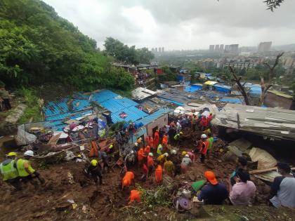 chembur landslide Damage due to lack of drainage | पाण्याचा निचरा न झाल्याने घात; संरक्षक भिंतीला चिकटूनच झोपड्यांचे बांधकाम, भिंतीच्या उंचीइतका चिखलाचा थर 