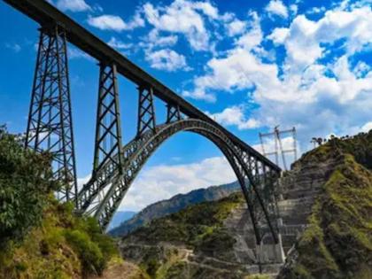 Even if 40 kg of explosives are dropped, there is no threat to the Chenab Bridge | ४० किलो स्फोटके टाकली तरी चिनाब पुलाला धोका नाही Even if 40 kg of explosives are dropped, there is no threat to the Chenab Bridge | ४० किलो स्फोटके टाकली तरी चिनाब पुलाला धोका नाही
