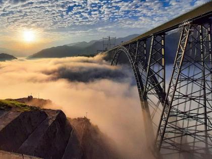 Railway Shared Pictures Of Worlds Highest Rail Bridge On Chenab River | जगातील सर्वात उंच चिनाब पूल, रेल्वेने शेअर केले अप्रतिम फोटो