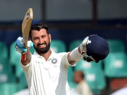 Third Indian batsman batting for five days in Pujara Test | पुजारा कसोटीत पाचही दिवस फलंदाजी करणारा तिसरा भारतीय फलंदाज