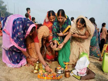 Balasaheb's Shiv Sena's demand for an artificial lake for Chhath Puja, Chief Minister's instructions to create the lake | छठ पूजेसाठी कृत्रिम तलावाची बाळासाहेबांच्या शिवसेनेची मागणी, तलाव तयार करण्याचे मुख्यमंत्र्यांचे निर्देश