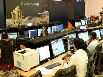 Chandrayaan 3 Landing: Every parameter is being monitored before landing Chandrayaan-3; See photos from ISRO command center | उत्सुकता शिगेला! इस्रोने शेअर केले कमांड सेंटरमधील तयारीचे फोटो