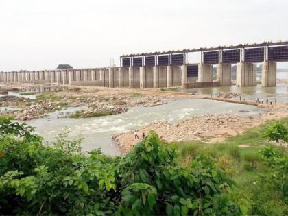 Beware! All the gates of Chichdoh Barrage will open, 38 villages on Wainganga river banks alerted | सावधान! चिचडाेह बॅरेजचे सर्वच दरवाजे उघडणार, वैनगंगा नदीकाठावरील ३८ गावांना सतर्कतेचा इशारा