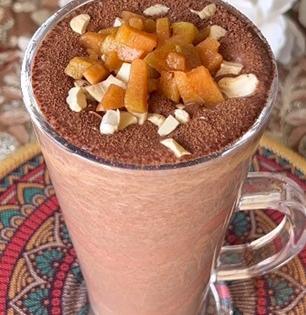 उन्हाळ्यात मुलांसाठी करा थडंगार 'चॉकलेट चिकू मिल्कशेक', ५ मिनिटांत झटपट होईल