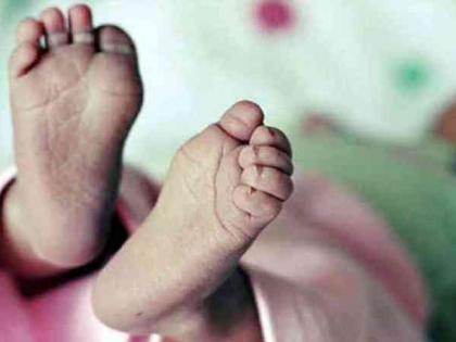 nashik,Three,year,old,girl,burning,death | नाशिकमध्ये गरम पाकाच्या पातेल्यात पडून तीन वर्षीय चिमुरडीचा मृत्यू