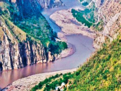 Government plans to expand Ranbir Canal, will stop Chenab water before it reaches Pakistan | चिनाबचे पाणी पाकला जाण्याआधीच अडवणार, रणबीर कालव्याचा विस्तार करण्याची सरकारची योजना Government plans to expand Ranbir Canal, will stop Chenab water before it reaches Pakistan | चिनाबचे पाणी पाकला जाण्याआधीच अडवणार, रणबीर कालव्याचा विस्तार करण्याची सरकारची योजना