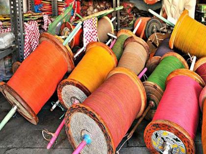 Buy Nylon chinese manja and cut the string of the life be aware to purchase manja in upcoming makar sankaranti | आता तुम्हीच ठरवा नायलॉन-चिनी मांजा विकत घेऊन पतंगाची दोर कापायची की आयुष्याची?