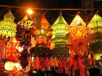 Chinese skylights abound in Khamgaon market! | खामगाव येथील बाजारात चिनी आकाशदिव्यांची भरमार!